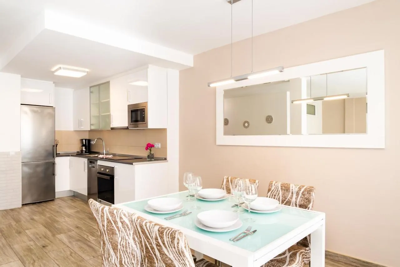 Casa Gema - Sunny Apartment Corralejo