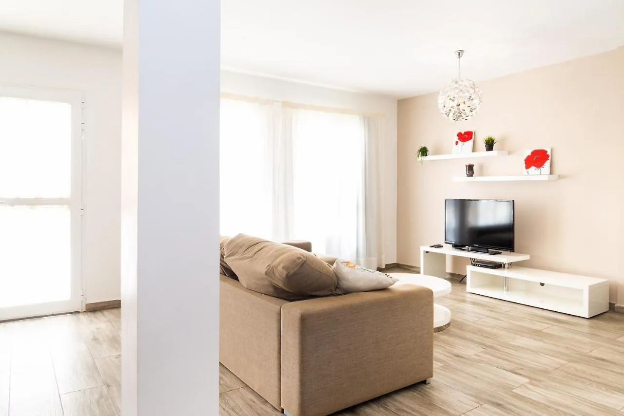 Casa Gema - Sunny Apartment Corralejo Spain